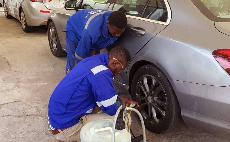 toptech tyre protector gel installation technicians